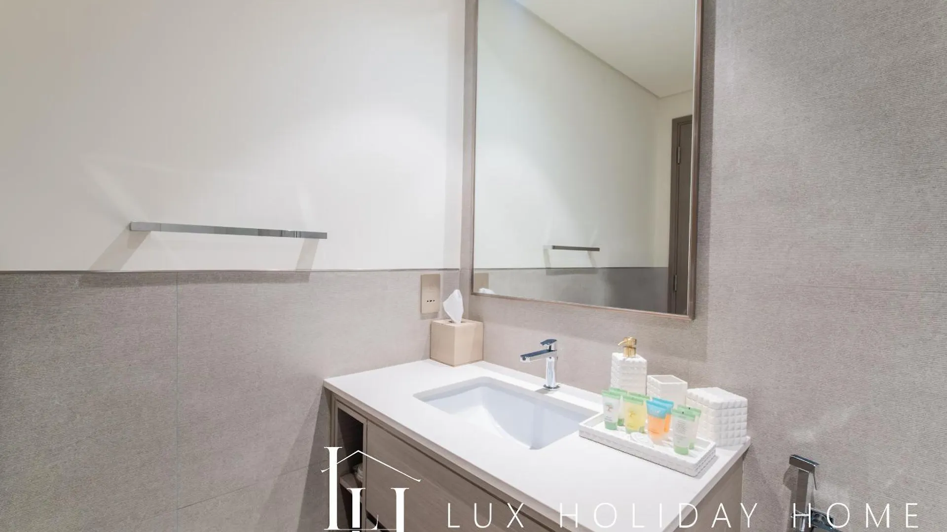 Lux The Grande Signature Skyline Suite Dubai Apartamento